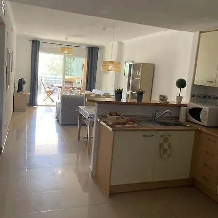 Cala Esmeralda Апартаменты *