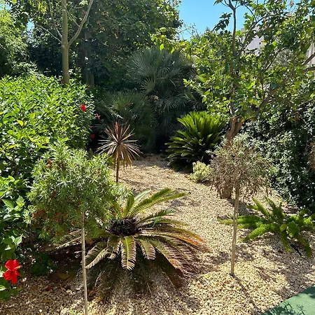 Апартаменты Cala Esmeralda